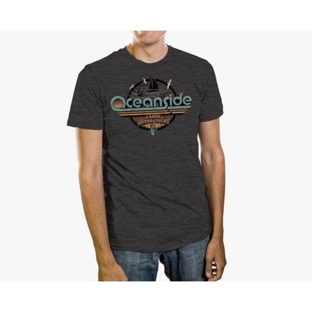 The Walking Dead Oceanside Cabin Motor Court Shirt Supply Drop Exclusive Mens L